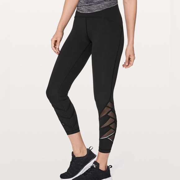 Lululemon Motionful 7/8 Tight 25" - Picture 1 of 10